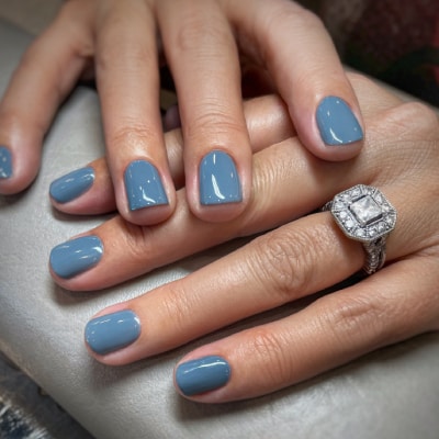 RUSSIAN MANICURE